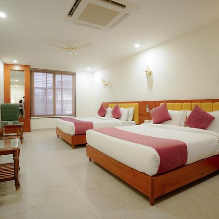 Hotel Eleven Heights Bhopal Exterior foto